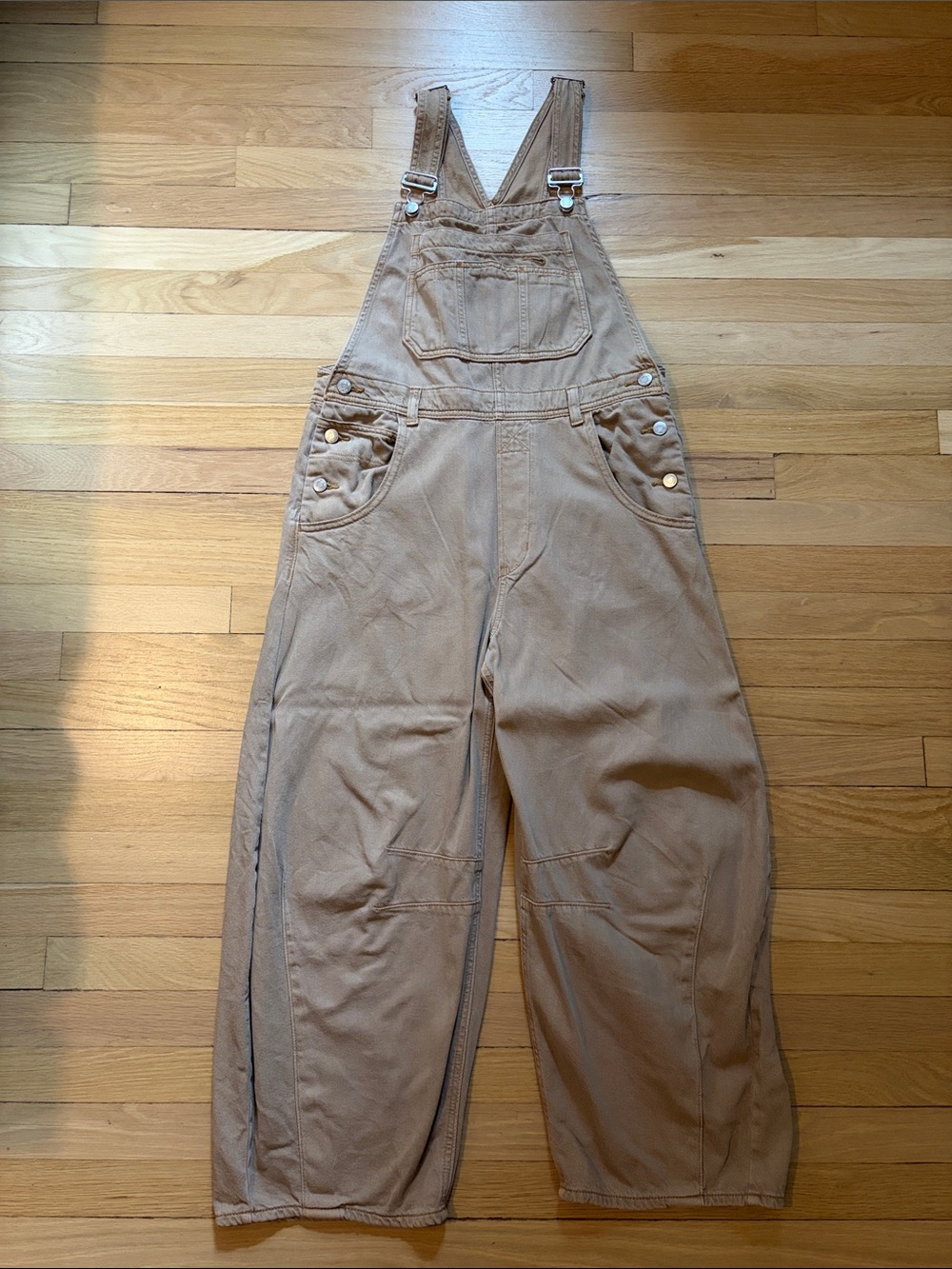 Women’s GAP Tan Barrel Jean Overalls